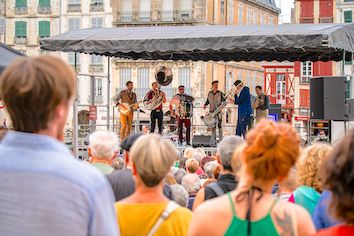 PASEO - Un mois d’art et de fête au cœur de Bayonne